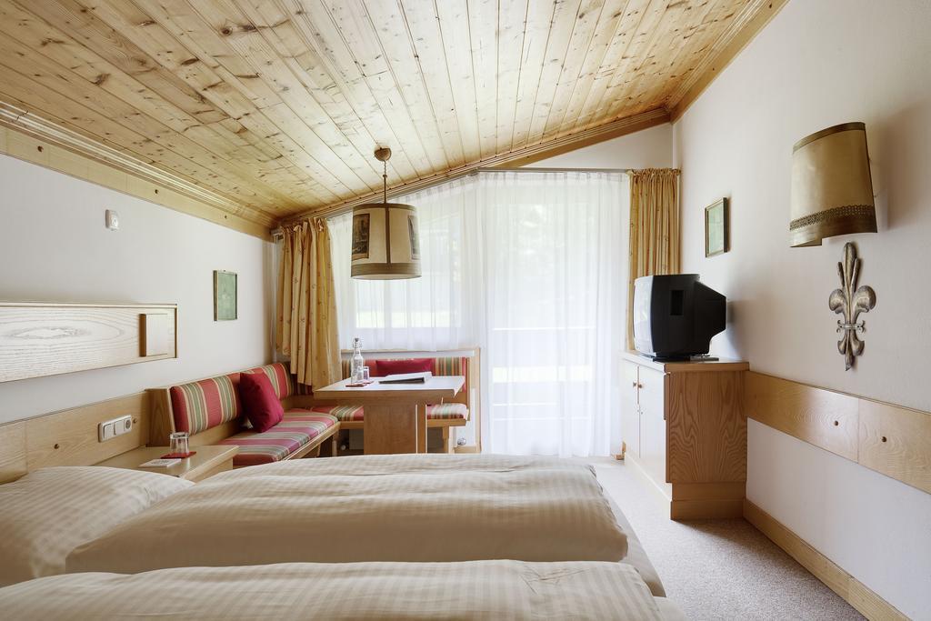 Aparthotel Chalet Wetzlgut Бад-Гаштайн Номер фото